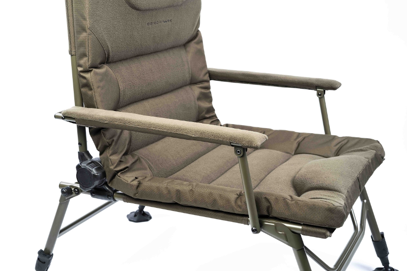 Avid Carp Benchmark Memory Foam Recliner