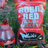 Dynamite Baits Robin Red Pellets Pre-Drilled 900g 