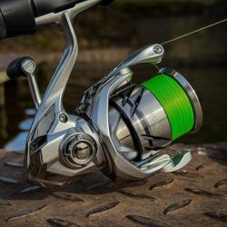 Shimano Stradic FM Reels