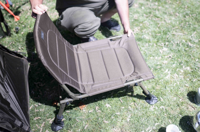 Avid carp ascent day chair sale